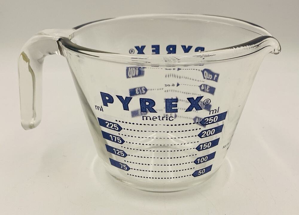 Vtg Blue Pyrex 1 Cup 250 Ml Glass Measuring Cup J Handle Made USA Microwavable
